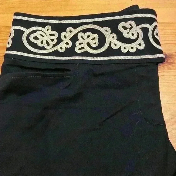 Ann Taylor Loft women’s embroidered trousers - Picture 2 of 7